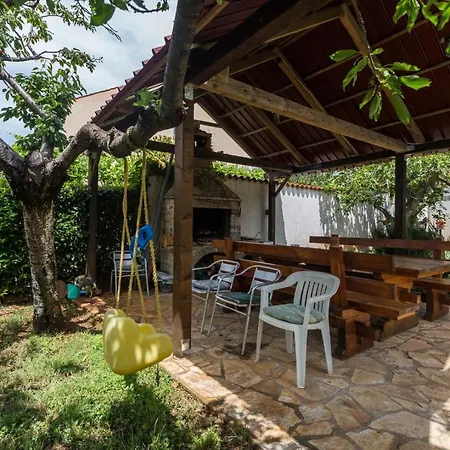 Laureta Apartment